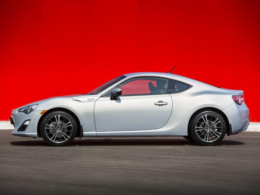  Scion FR-S 10 Series 2013 года  (фото 9 из 12)
